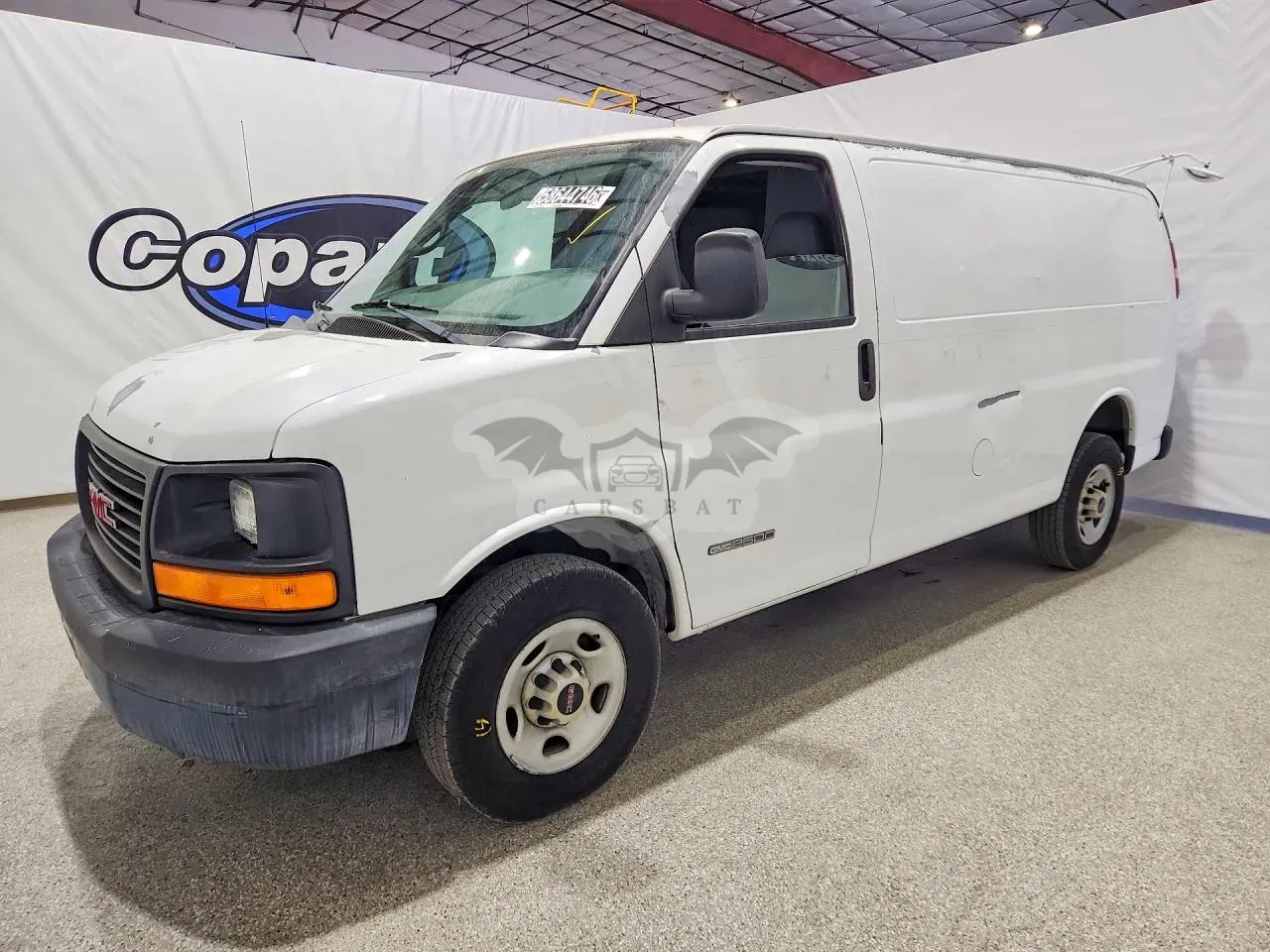 GMC Savana 4.8L 8 2004