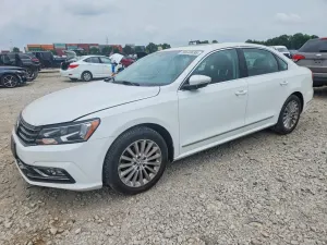 Volkswagen Passat 1.8L 4 2016