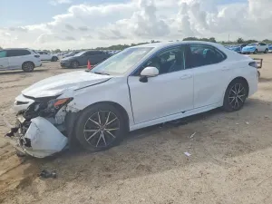 Toyota Camry 2.5L 4 2023