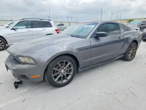 Ford Mustang 3.7L 6 2011