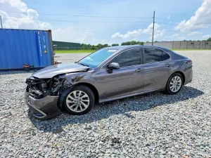 Toyota Camry 2.5L 4 2023