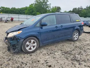 Toyota Sienna 3.5L 6 2011