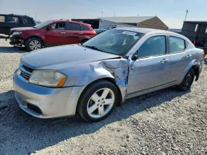 Dodge Avenger 2.4L 4 2013
