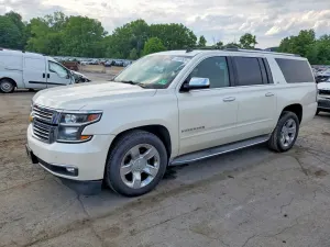 Chevrolet Suburban 5.3L 8 2015
