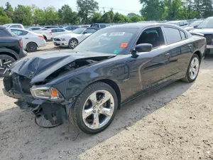 Dodge Charger 5.7L 8 2013