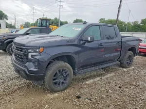 Chevrolet Silverado 1500 5.3L 8 2024