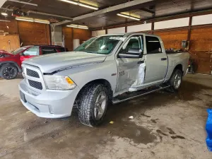 RAM 1500 5.7L 8 2015