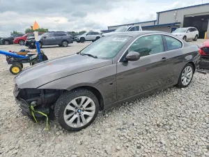 BMW 3 Series 3.0L 6 2011