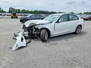 BMW 3 Series 2.0L 4 2015