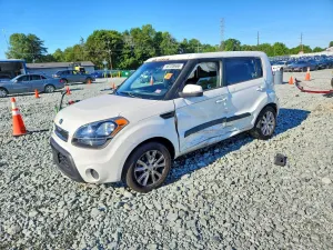 Kia Soul 2.0L 4 2013
