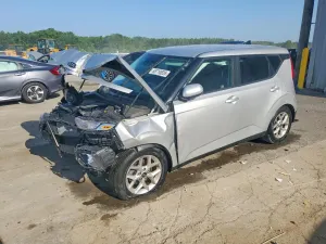 Kia Soul 2.0L 4 2020