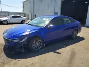 Hyundai Elantra 2.0L 4 2024