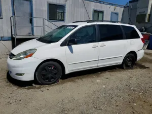 Toyota Sienna 3.5L 6 2009