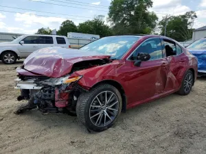 Toyota Camry 2.5L 4 2021