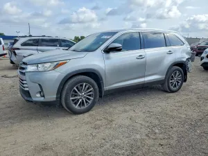 Toyota Highlander 3.5L 6 2019