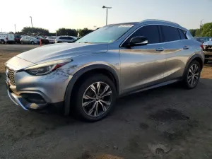Infiniti QX30 2.0L 4 2017