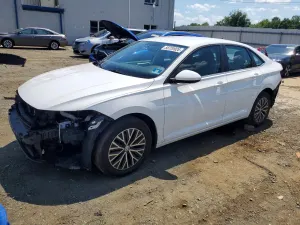 Volkswagen Jetta 1.4L 4 2021