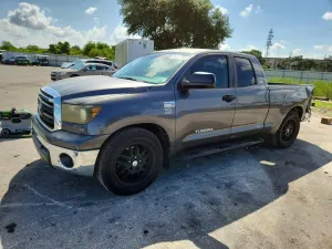 Toyota Tundra 5.7L 8 2012