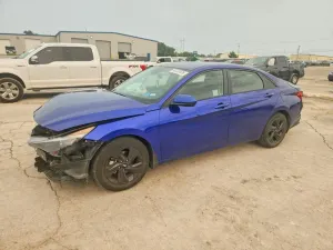 Hyundai Elantra 2.0L 4 2022
