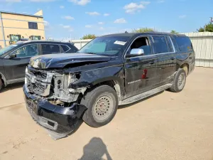 Chevrolet Suburban 5.3L 8 2015