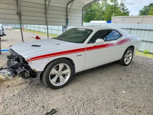Dodge Challenger 5.7L 8 2015