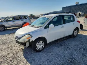 Nissan Versa 1.8L 4 2010