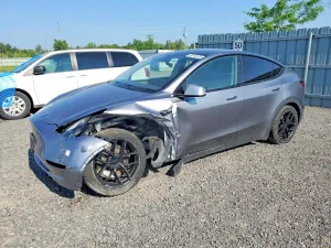 Tesla Model Y 2025