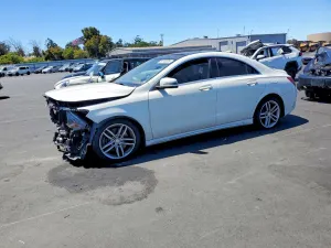 Mercedes-Benz CLA 2.0L 4 2014