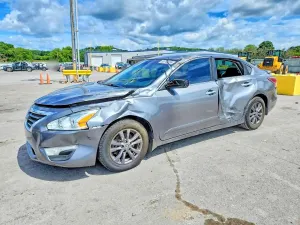 Nissan Altima 2.5L 4 2015