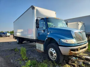 International DuraStar / 4000 6.7L 6 2017