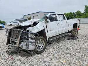 Chevrolet Silverado 1500 6.6L 8 2015