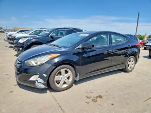 Hyundai Elantra 1.8L 4 2013