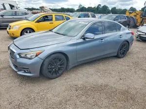 Infiniti Q50 3.7L 6 2015