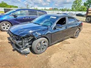 Hyundai Elantra 2.0L 4 2026