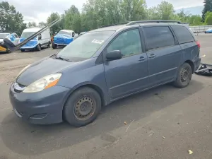 Toyota Sienna 3.5L 6 2010