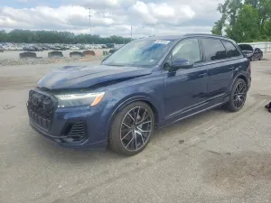 Audi Q7 3.0L 6 2025
