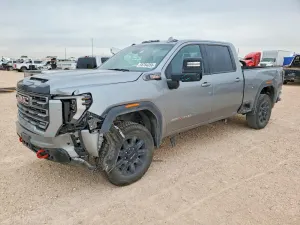 GMC Sierra 6.6L 8 2026