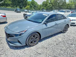 Hyundai Elantra 2.0L 4 2021