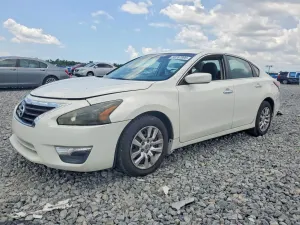 Nissan Altima 2.5L 4 2015