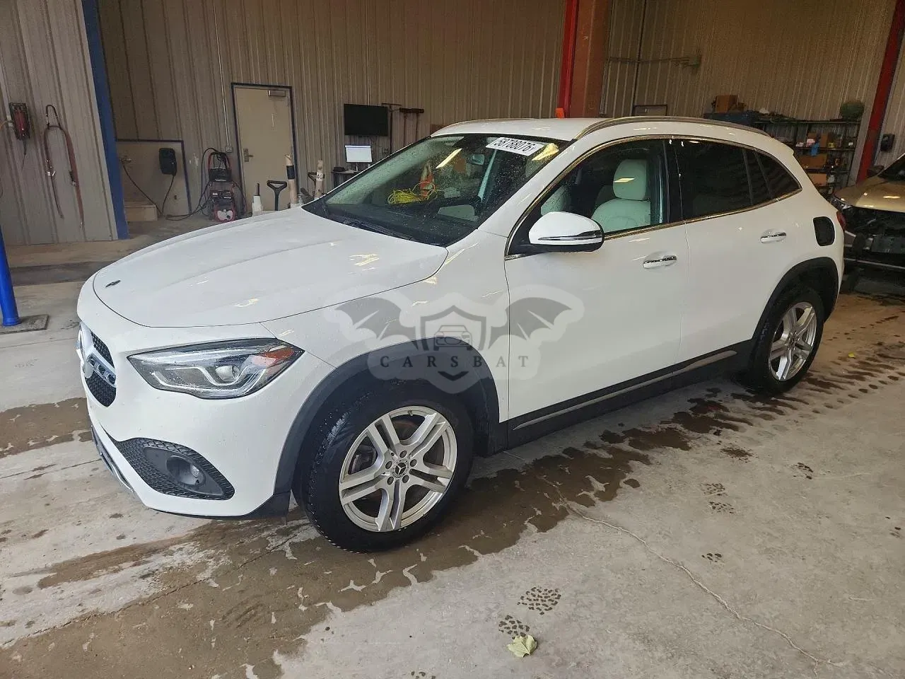 Mercedes-Benz GLA 2.0L 4 2023