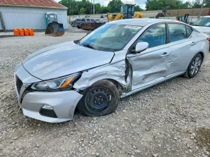 Nissan Altima 2.5L 4 2019
