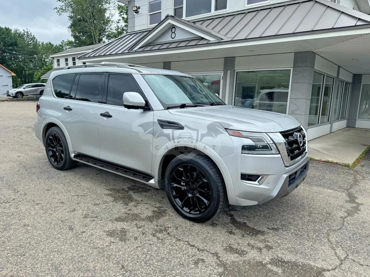 Nissan Armada 5.6L 8 2021