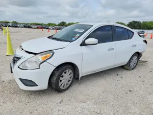Nissan Versa 1.6L 4 2015