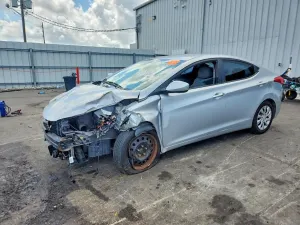 Hyundai Elantra 1.8L 4 2013