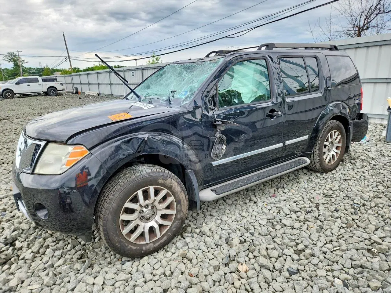 Nissan Pathfinder 4.0L 6 2011