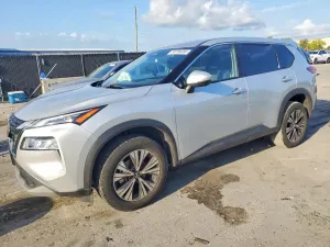 Nissan Rogue 2.5L 4 2021