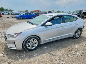 Hyundai Elantra 2.0L 4 2019