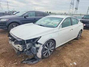 Nissan Altima 2.5L 4 2019