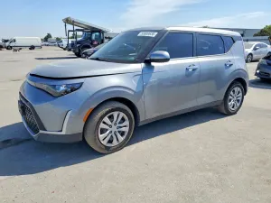 Kia Soul 2.0L 4 2023