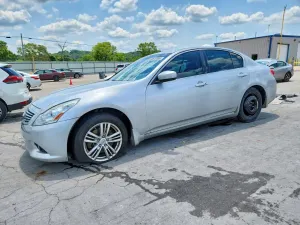 Infiniti G37 3.7L 6 2013